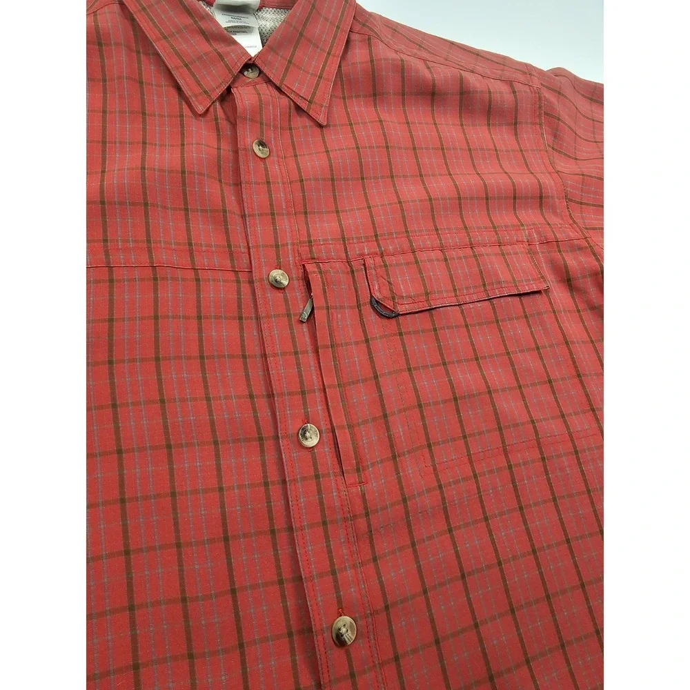 The North Face Men's M Red Mini Windowpane Plaid Vented Button Up Hiking Fishing